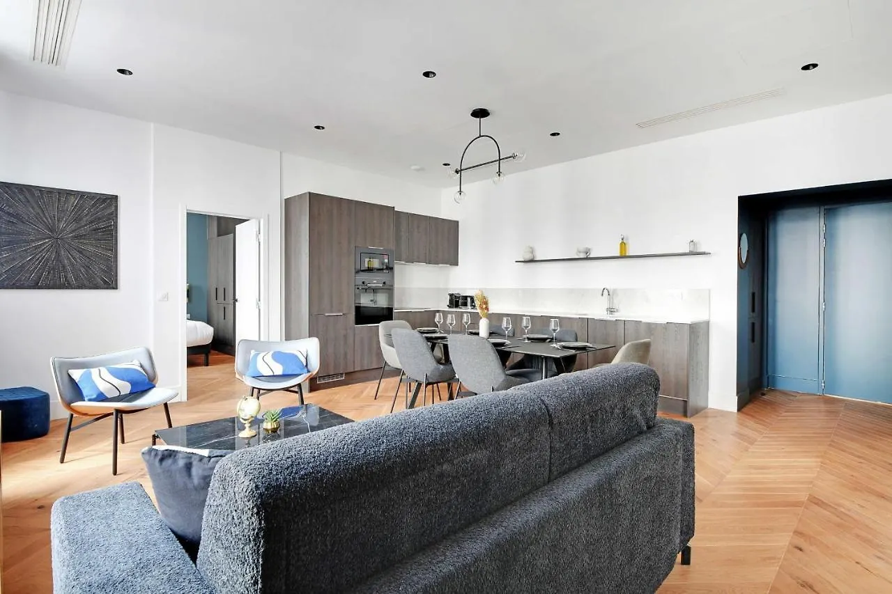 Spacious & Modern Home In Central Paris - 2Br6P - A20